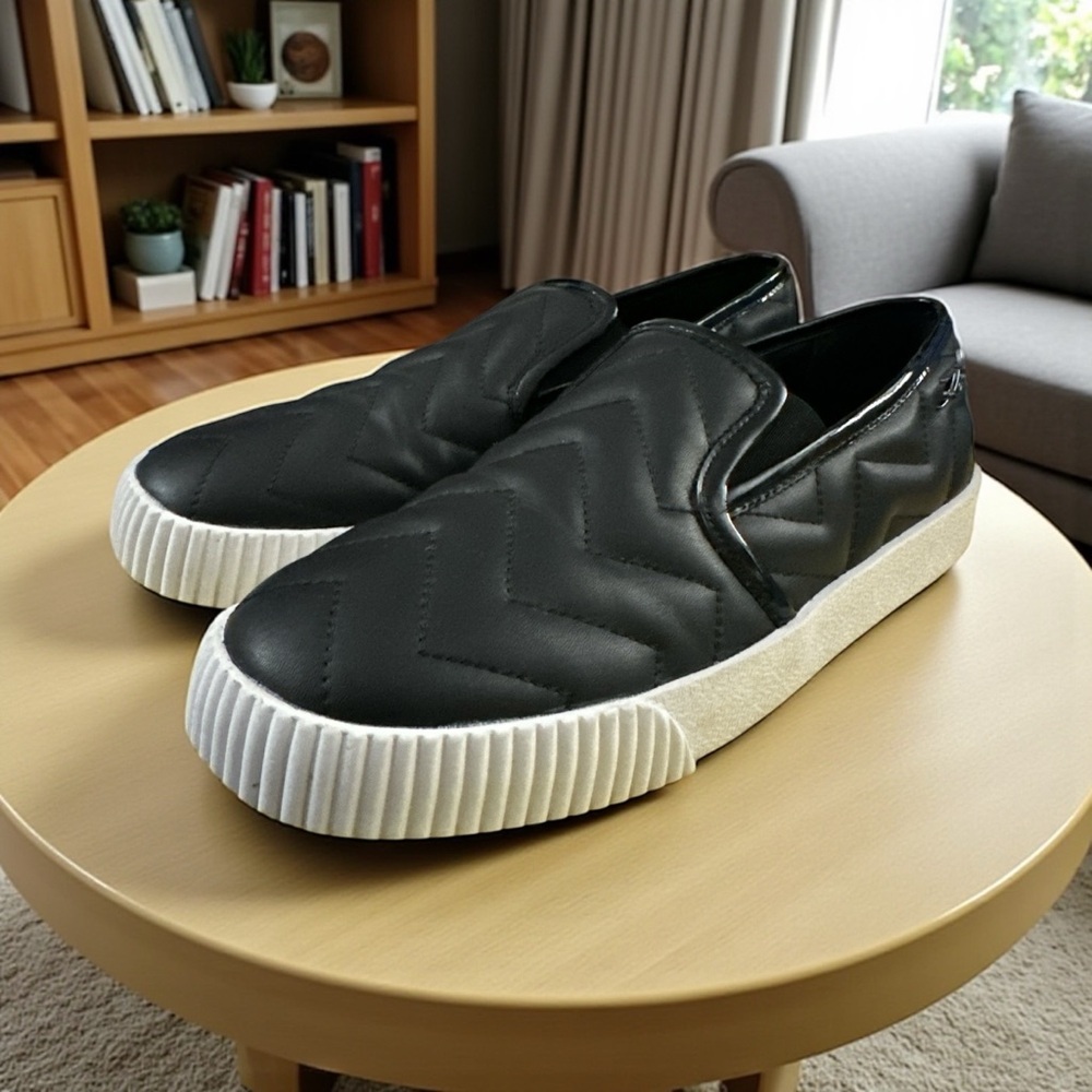 Karl Lagerfeld Paris JIRA Black Leather Quilted Slip-On Sneakers Women’s 9